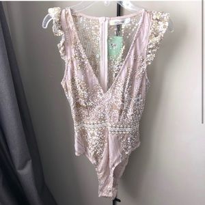 ShowPo Glitter Bodysuit NWT 💘